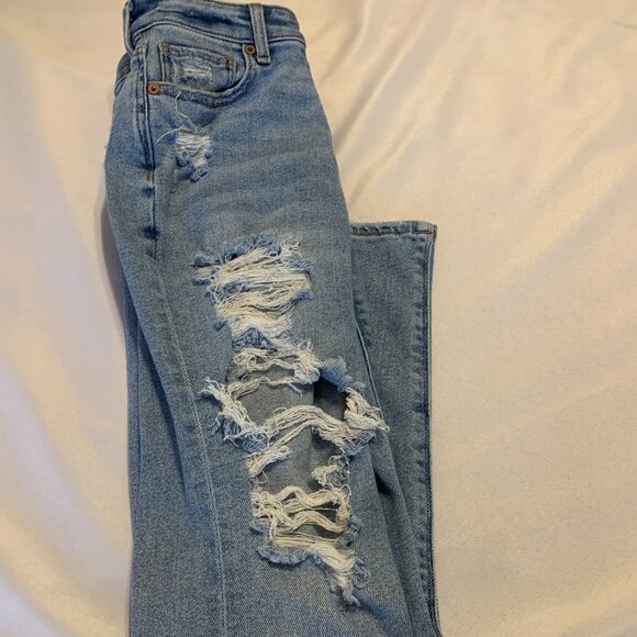 American Eagle Mom Jeans Light Colored Size 0 Very distressed - Picture 1 of 11